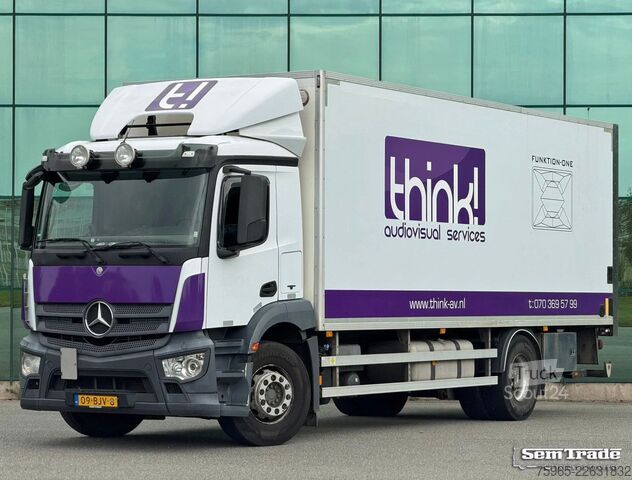Skriňové nákladné vozidlo MERCEDES-BENZ Antos 1830 FULL AIR TAIL LIFT 648.000 KM SMART T