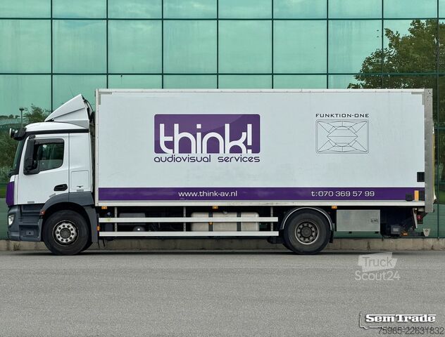 Skriňové nákladné vozidlo MERCEDES-BENZ Antos 1830 FULL AIR TAIL LIFT 648.000 KM SMART T