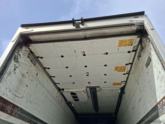 Šaldytuvas puspriekabė SCHMITZ CARGOBULL 2-Achs Tiefkühler Bi-Temp Trennwand Lenkachse