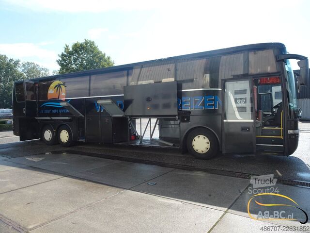 Tur otobüsü VAN HOOL T917 Acron, 63 Sitze