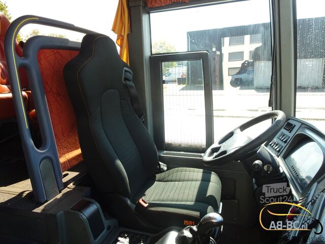 Tur otobüsü VAN HOOL T917 Acron, 63 Sitze