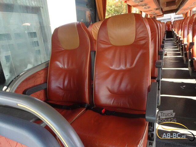 Tur otobüsü VAN HOOL T917 Acron, 63 Sitze