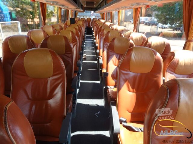 Tur otobüsü VAN HOOL T917 Acron, 63 Sitze