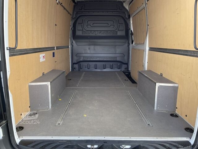 Фургон с высокой крышей MERCEDES-BENZ Sprinter 317 CDI KA/3665/L2H2/MBUX/NAVI/AUTOMATI