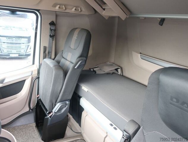 Standartinis vilkikas DAF XG+ 530 FT VExec Standklima Intarder Navigation