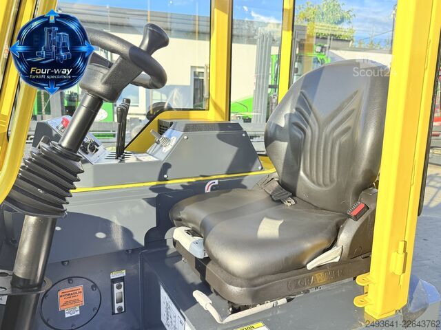 Vierwegestapler Combilift CB3000 GAS TRIPLEX 4900 CABIN POSITIONER