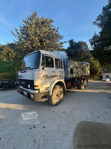 Düz kasalı ve brandalı kamyon FIAT 190 F 35