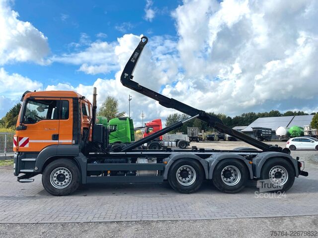 Hákový nosič kontejnerů MAN TGS 35.440 / HIAB XR26.59 / 8x4 /Gelenkt/ 67 tkm