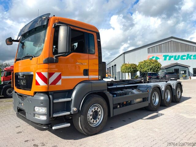 Hákový nosič kontejnerů MAN TGS 35.440 / HIAB XR26.59 / 8x4 /Gelenkt/ 67 tkm