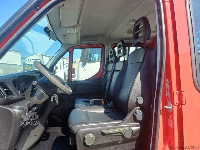 Tippbil skåpbil IVECO DAILY 35C12 6+1