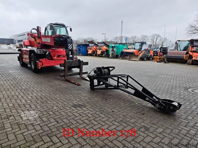 رافعة تلسكوبية دوارة Manitou MRT 2150+ Privilege Radio Remote Forks Jip!