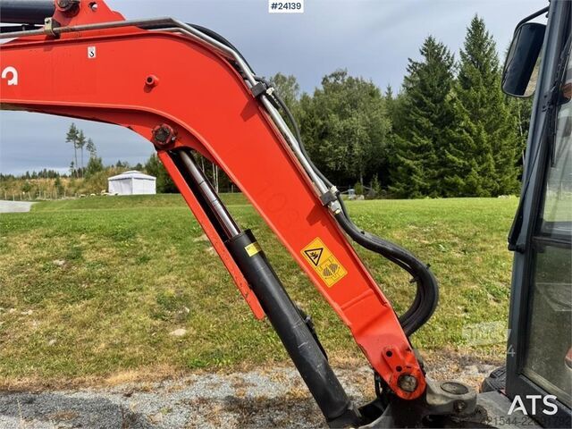 Minigraver Kubota KX101 Mini Excavator with 2 Buckets