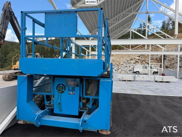 Aerial platform Genie GS-338 4X4 scissor lift