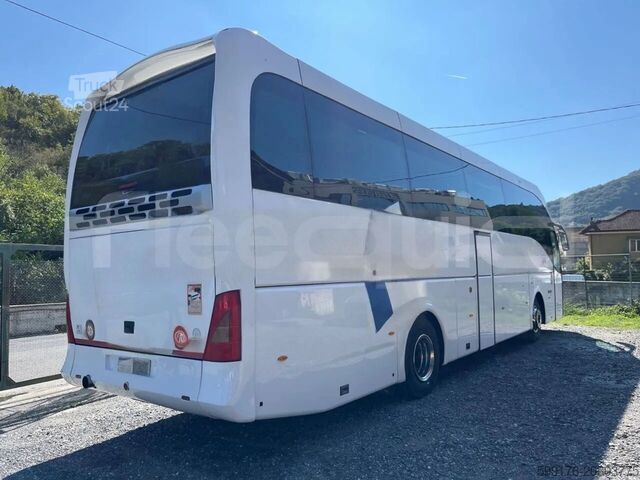 Trener Tata Hispano Carrocera Xerus