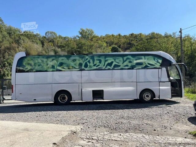 Trener Tata Hispano Carrocera Xerus