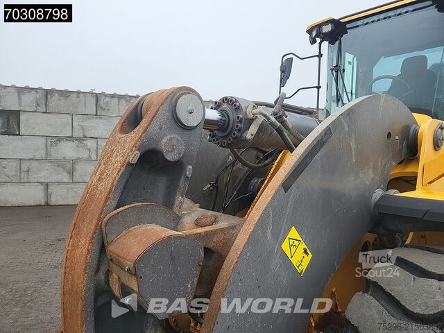 Kuormaaja Volvo L250 H CDC