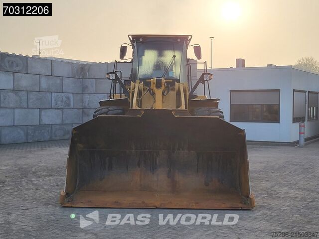 Kuormaaja Caterpillar 966 M