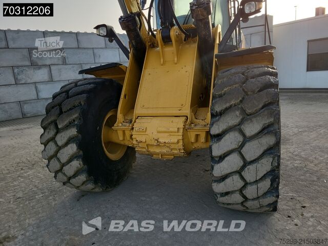 Kuormaaja Caterpillar 966 M