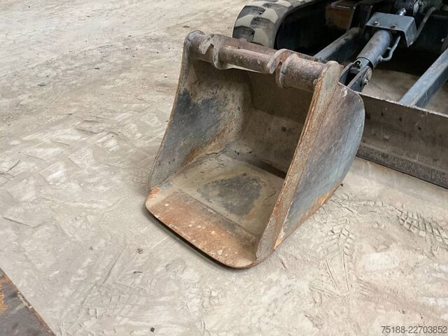 мини багер Kubota KX 019-4