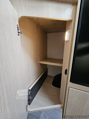 Polintegriran avtodom Sunlight T67