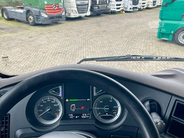 Standard-SZM DAF XF 530 PARKING CLIMA, FRIGO