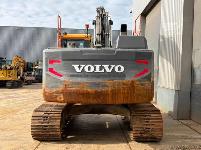 гусеничный экскаватор Volvo EC220EL