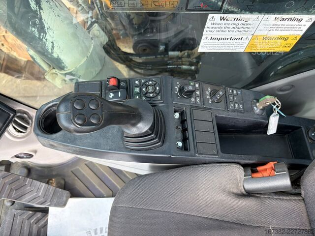 гусеничный экскаватор Volvo EC220EL
