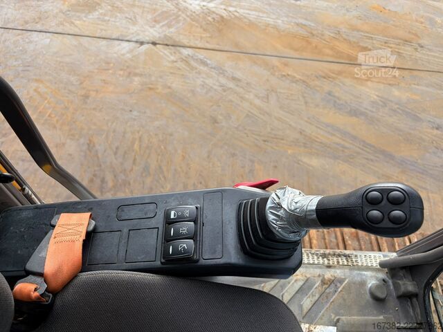 гусеничный экскаватор Volvo EC220EL