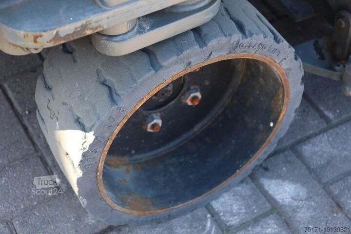 Ножичний підйомник Holland Lift Ecostar HL-9710 Electric, 12m Working Height, 325k