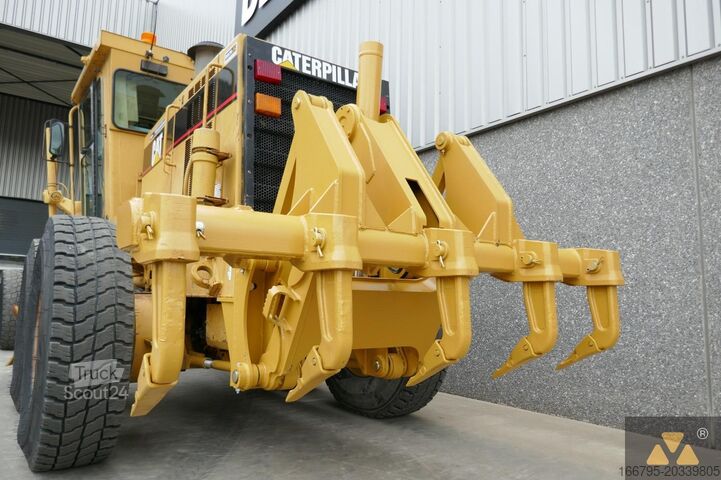 Грейдер Caterpillar 140H