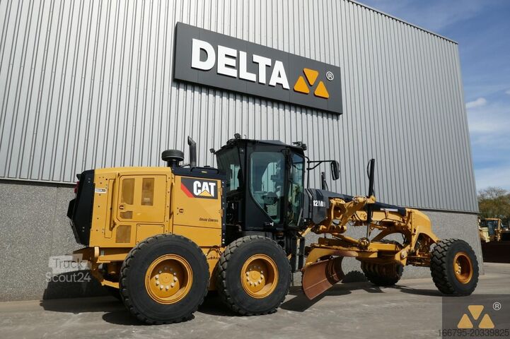 Grader Caterpillar 12M3