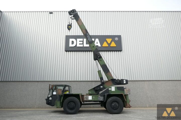 Kran för terrängkörning Terex LRT110 Ex-Army