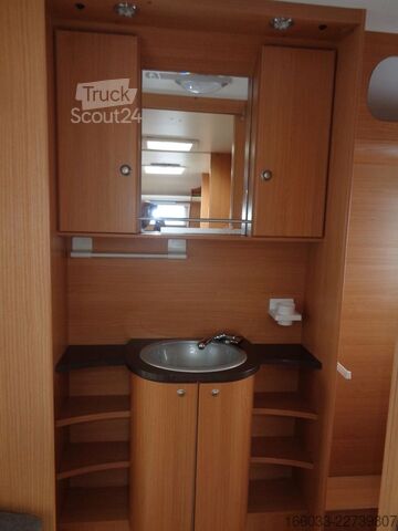 Caravan ADRIA Adora 613 HT*Mover*Klima*Vorzelt*Heckbad*Backofe