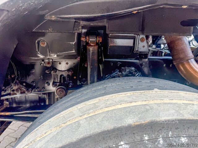 Стандартный седельный тягач MERCEDES-BENZ Actros 3351 MP3 V8 Kipphydr.