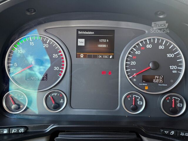 Camión de plataforma MAN TGX 26.470 Euro 6 Abrollkipper mit Ladekran