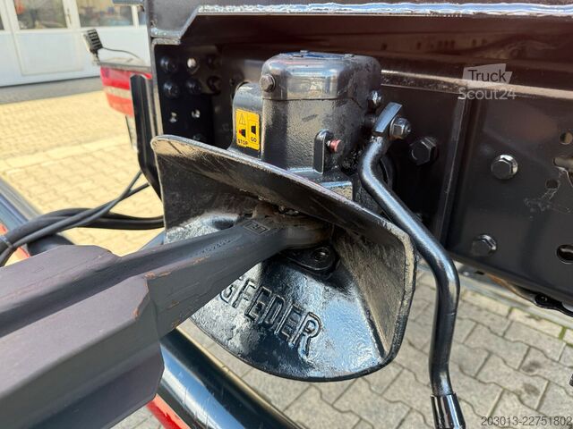 Camión de plataforma MAN TGX 26.470 Euro 6 Abrollkipper mit Ladekran