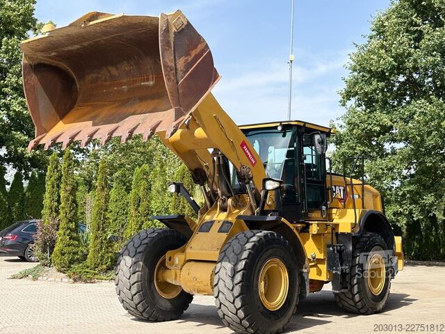 Cargadora de ruedas CATERPILLAR 950M Radlader mit Schaufel 2.062 BTH