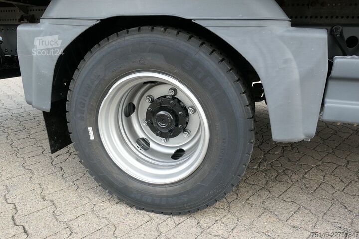 شاحنة صندوقية MERCEDES-BENZ 821 Atego 4x2, 6.100mm lang, Klima, 3. Sitz, LBW