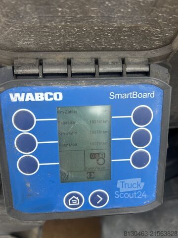 стандартний тягач SCANIA R580 V8