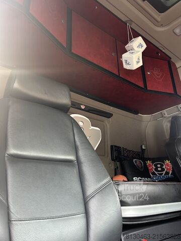 стандартний тягач SCANIA R580 V8