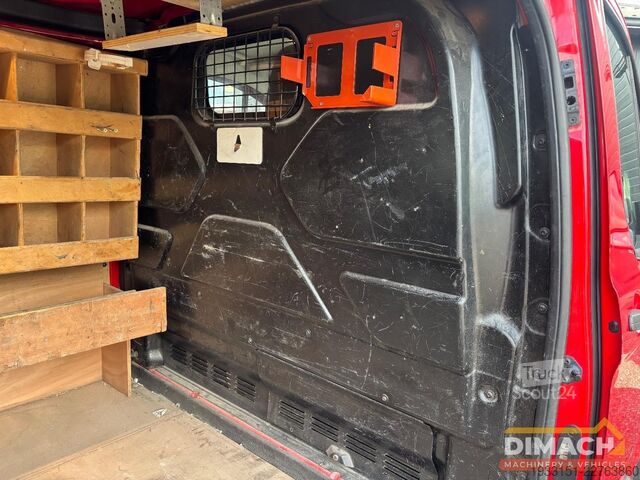 Bestelbus Ford Transit Custom Trend L1H1 - APK maart 2027 - ai...
