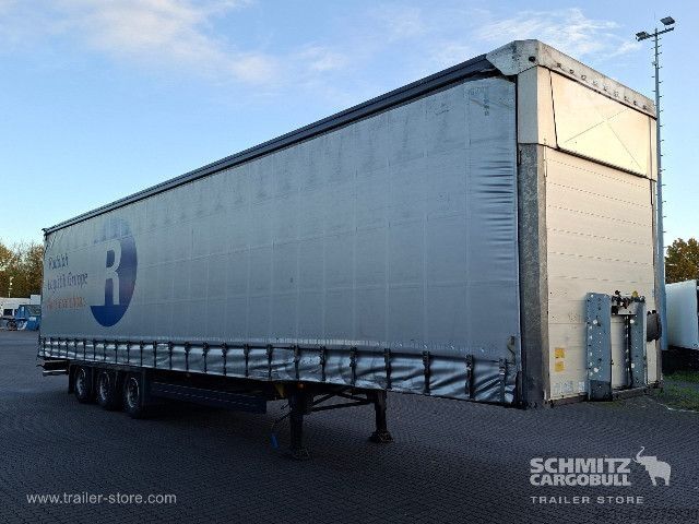 Naczepa otwarta z plandeką Schmitz Cargobull Curtainsider Mega Getränke