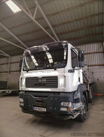 Macara montată pe camion MAN TGA 18.440