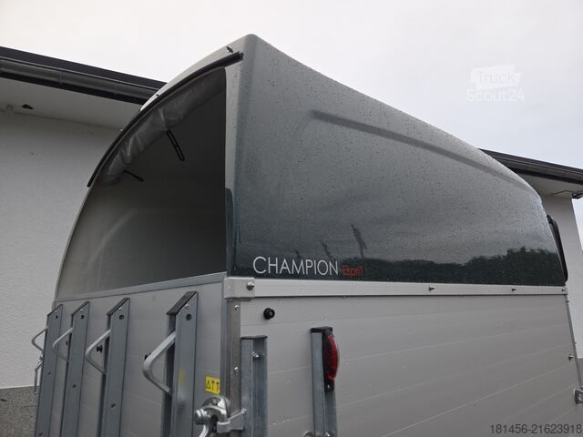 Remorque à chevaux Böckmann Champion Esprit SKA Paket 100 kmH grün