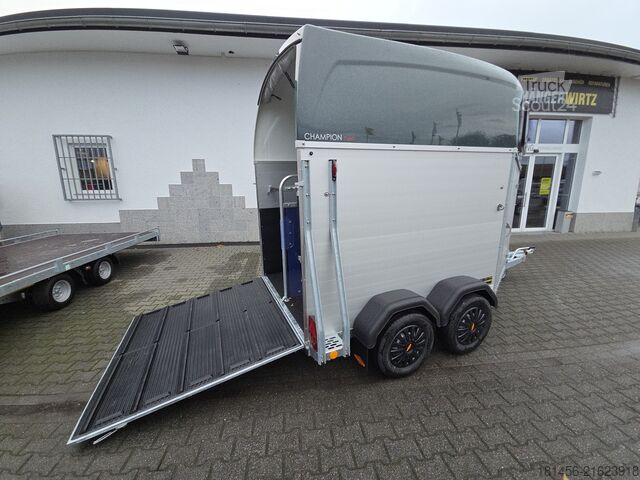 Remorque à chevaux Böckmann Champion Esprit SKA Paket 100 kmH grün