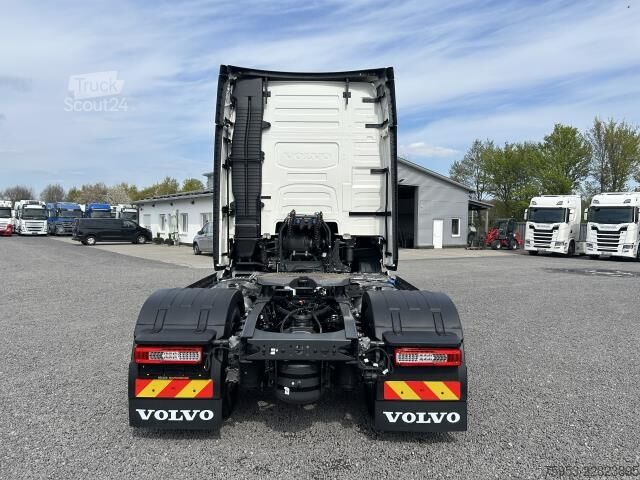 Standard trekkvogn Volvo FH 500 Aero Euro 6 Globe XL Leder Mikrowelle