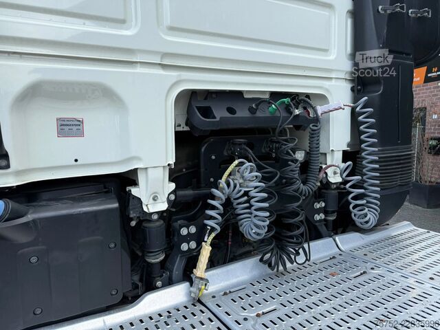  DAF XF 480 6X2 FTP Space Cab Midlift Standairco 476...