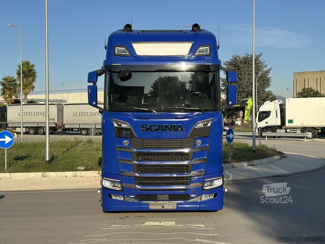 стандардни путни тегљач SCANIA SCANIA S 520 4x2 NB Full-Air