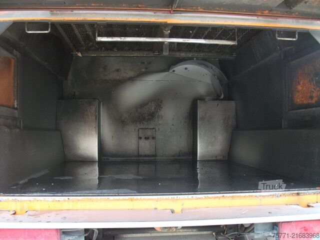 Kehrmaschine Scania G230 4x2 EURO5 ZAMIATARKA SCARAB MAGNUM