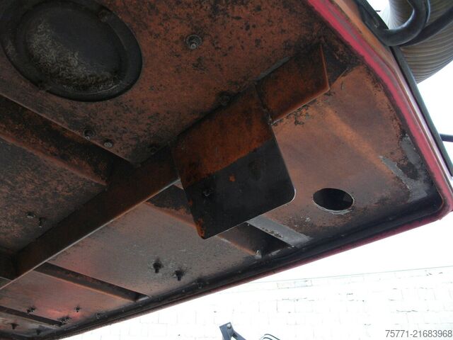 Kehrmaschine Scania G230 4x2 EURO5 ZAMIATARKA SCARAB MAGNUM